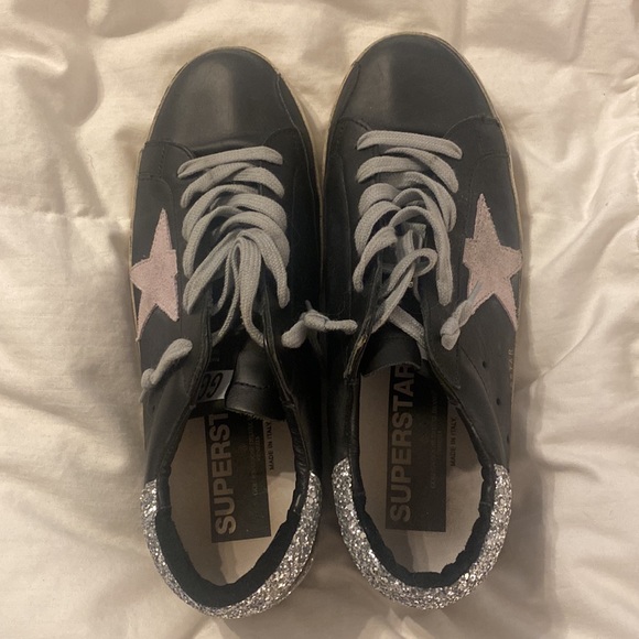 Golden Goose Super-Star Low Top Sneaker - Picture 2 of 8